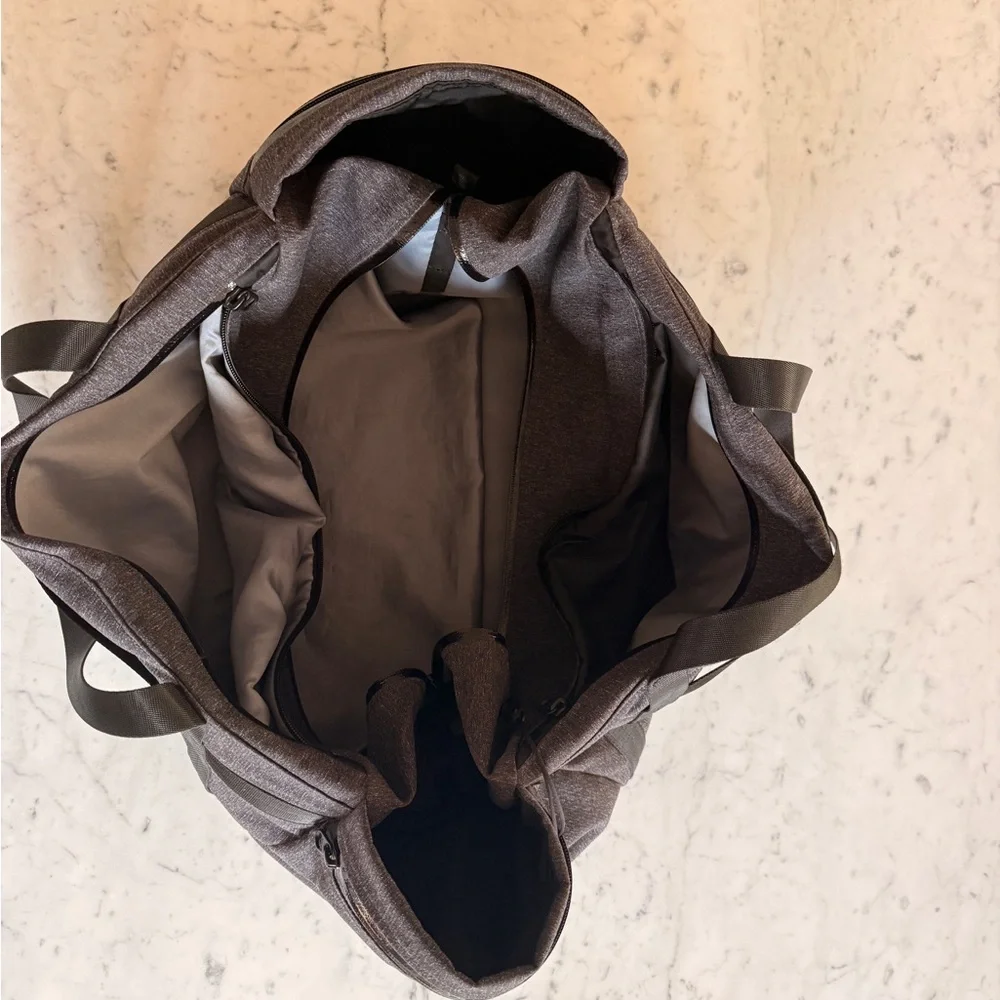 lululemon athletica Black and Gray Duffel Bag - Picture 3 of 7